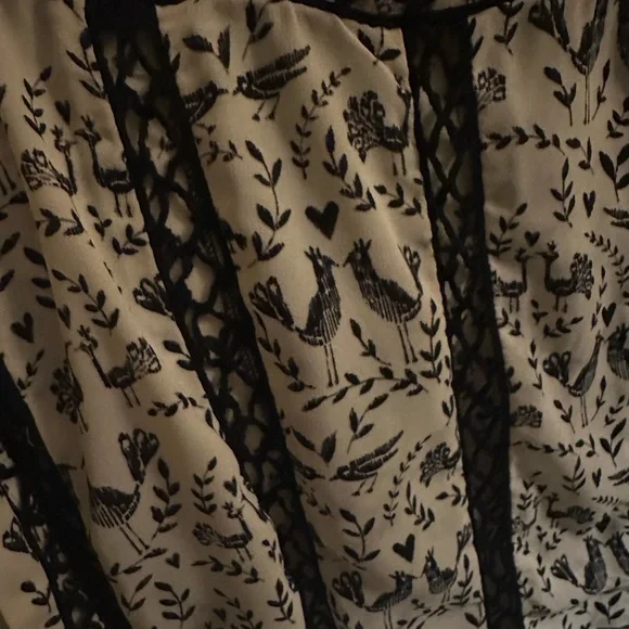 Meadow Rue Black and Cream Patterned Blouse - Picture 3 of 4